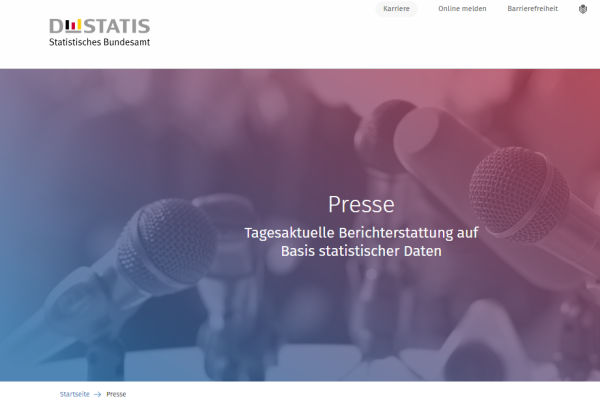 Zu sehen ist ein Screenshot des Pressebereichs auf der Website des Statistischen Bundesamtes. Auf einem Foto von Mikrofonen steht "Presse - Tagesaktuelle Berichterstattung auf Basis statistischer Daten"
