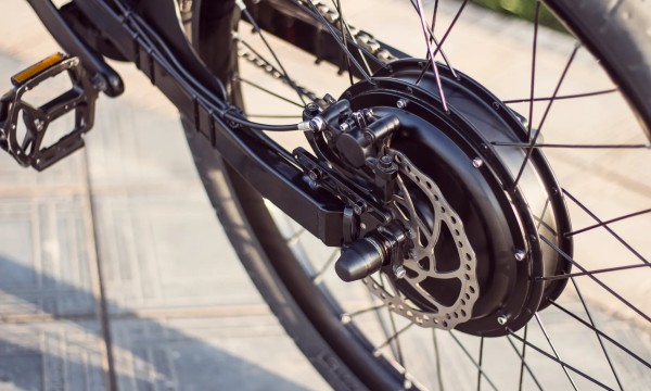 The consultation will propose doubling the maximum allowed power of an e-bike to 500w, and possibly allowing them to be powered by a throttle, like motorbikes. 