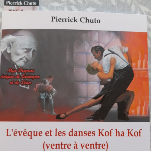 Photo de couverture du livre représentant un couple dansant le tango, un accordéonniste et Mgr Duparc furibond.